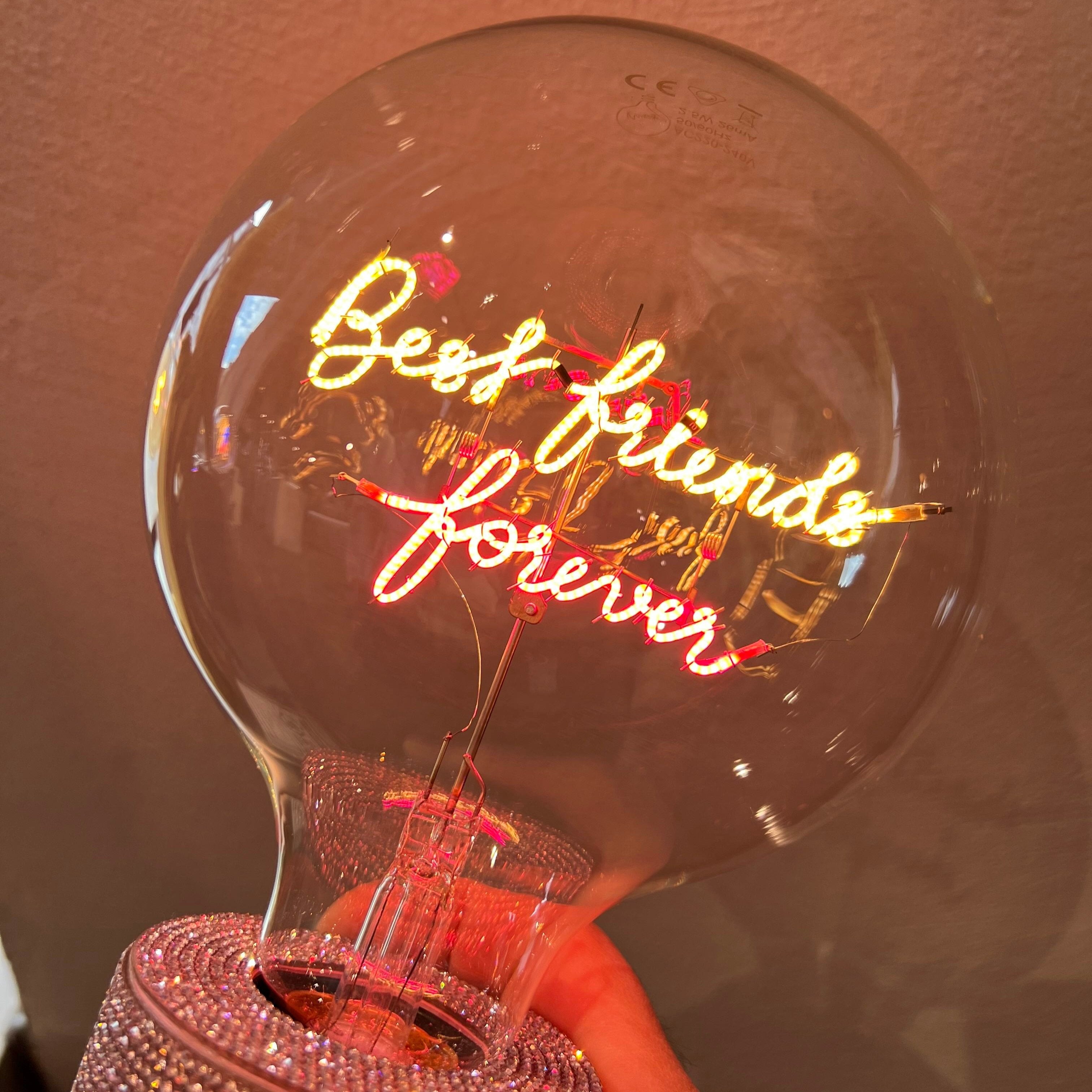 MITB LED Glühbirne - Best friends forever, weiß rot