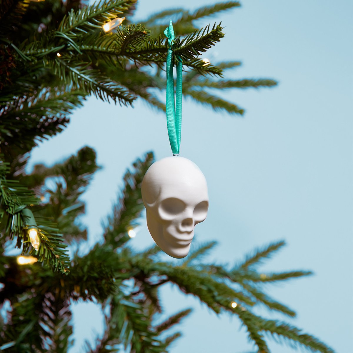 ornament_skull_x1200_1